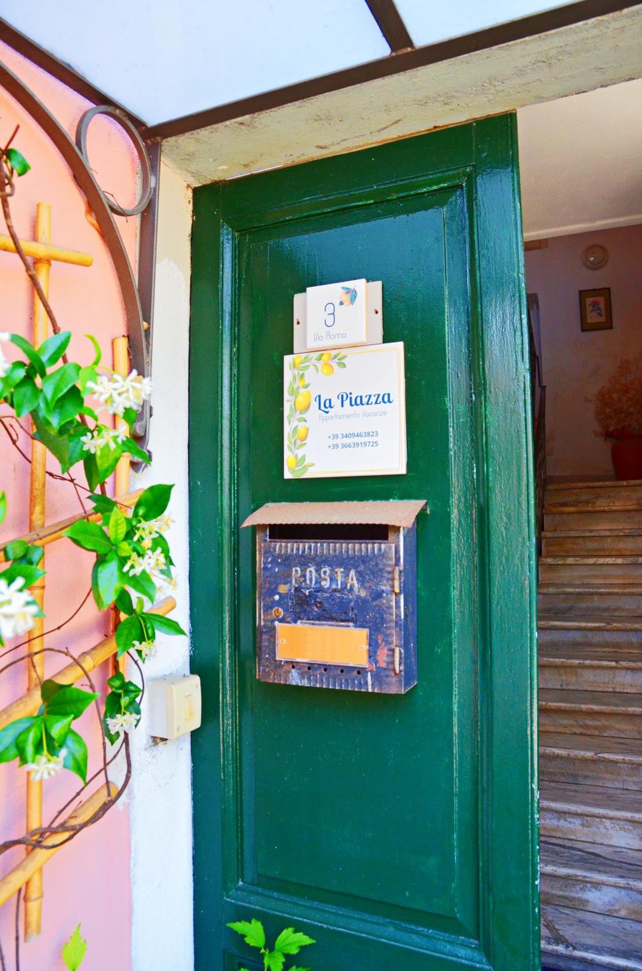 La Piazza - Appartamento Vacanze Piana Battolla Exterior foto